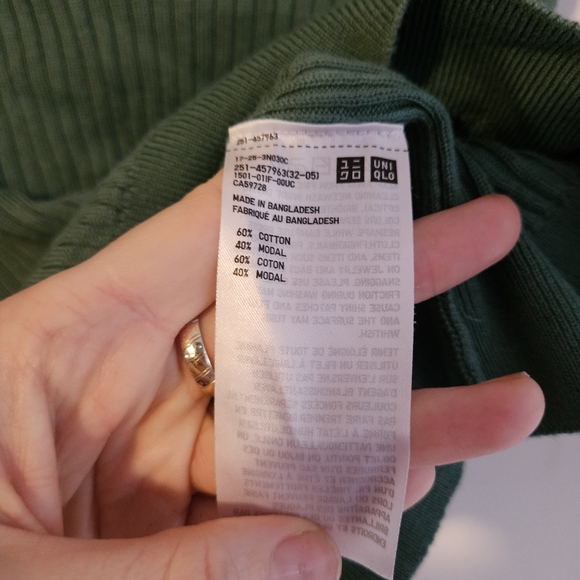 Uniqlo Green Ribbed Tank Top - Picture 3 of 4